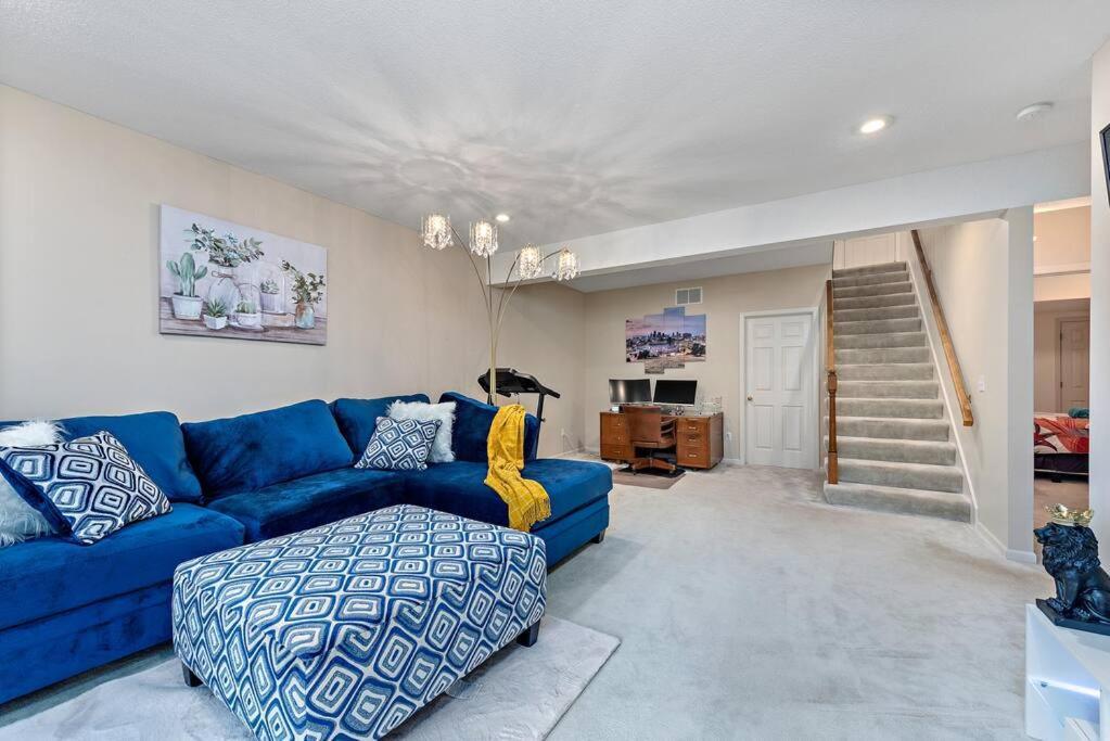 Beautiful Townhome, 11 Minutes To Downtown, Kcmo. Kansas City Exterior photo